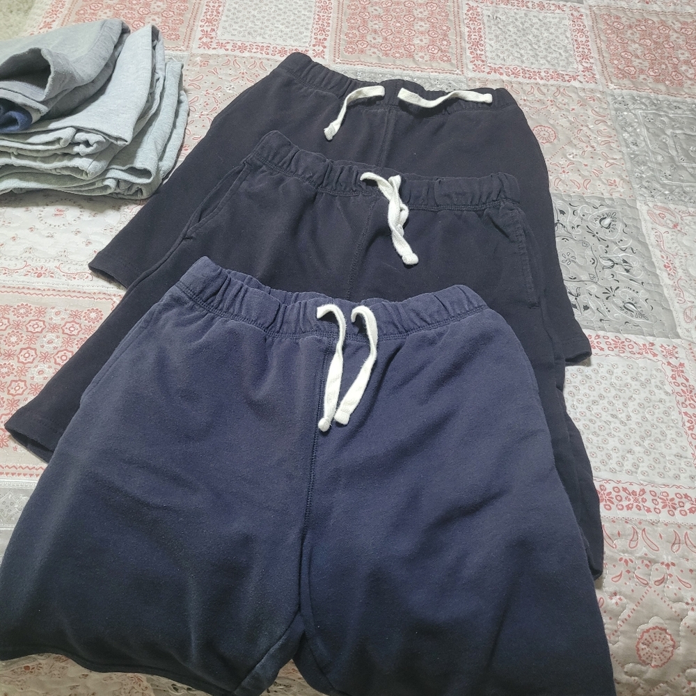 Bundle of shorts big boys 14y $2 each& 4 polo shirts size 14 - Picture 4 of 8